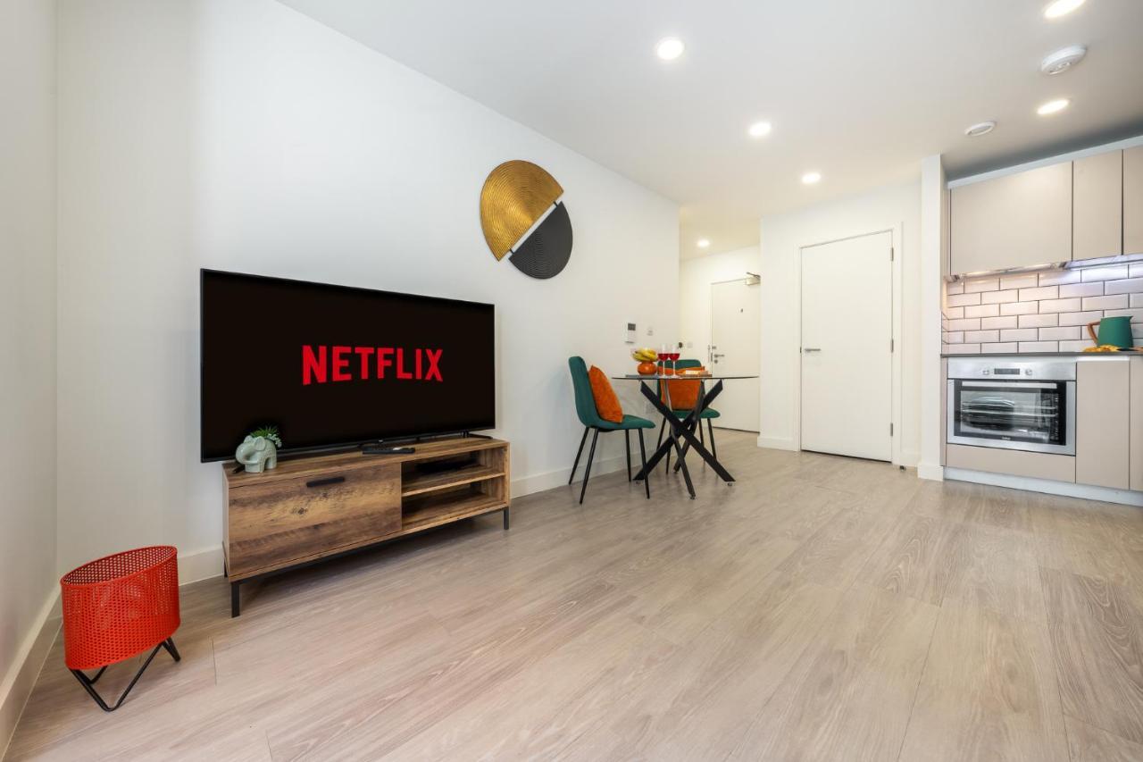 Apartment Luxury One Bedroom Serviced In The Heart Of