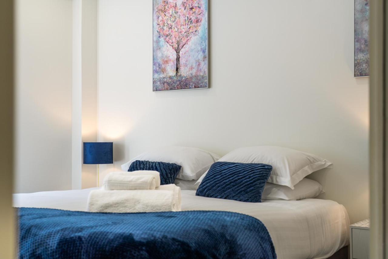 Apartment Luxury One Bedroom Serviced In The Heart Of