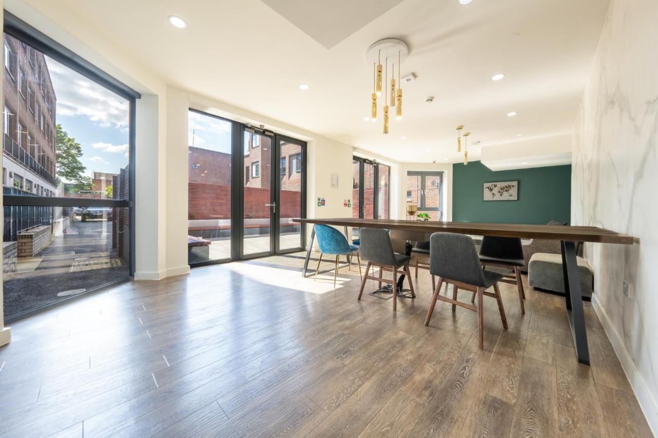 Luxury One Bedroom Serviced In The Heart Of * Bedford